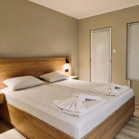 Hipodruma & Pool Hotel Dobrič